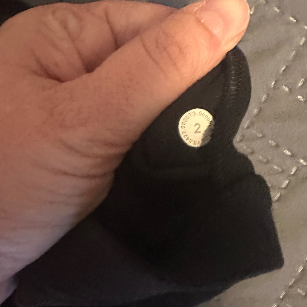 lululemon athletica Black Women's Top - Picture 3 of 3